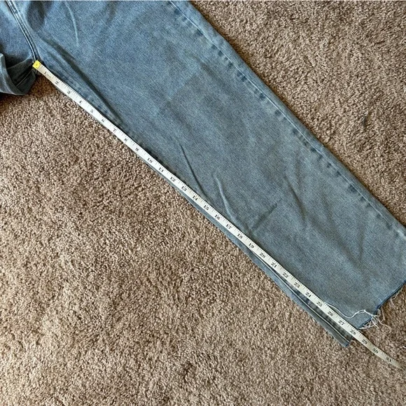 Princess Polly PP DNM Kalinda Light Wash Denim Blue Jeans Size 4 - Picture 11 of 13